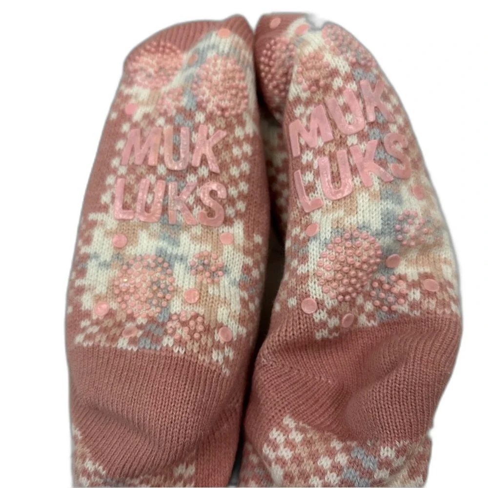 Muk Luks Pink Plaid Print Fluffy Cozy Cabin Flannel Socks NWT Size Small/Medium